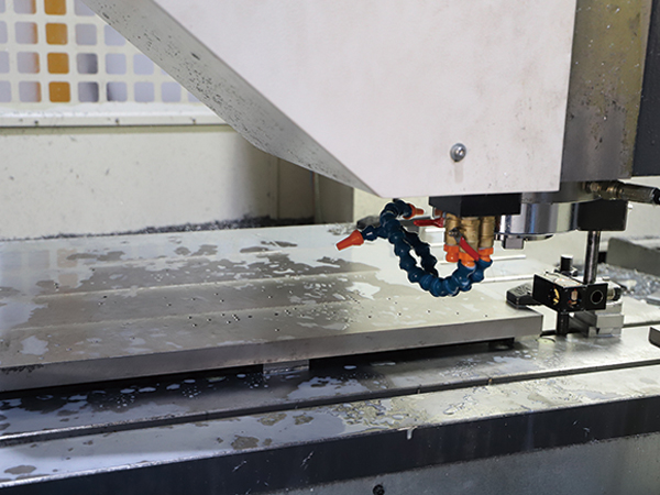 龍門(men)銑加工(gong)