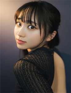 《美女视频网》