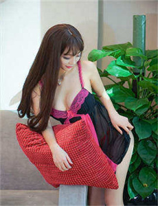 《浪水真多啊奶头好硬视频》