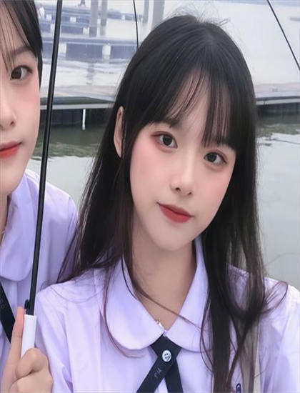 双语字幕：一场唯美相亲会心理批判分析：角色心理变化与情感轨迹解读